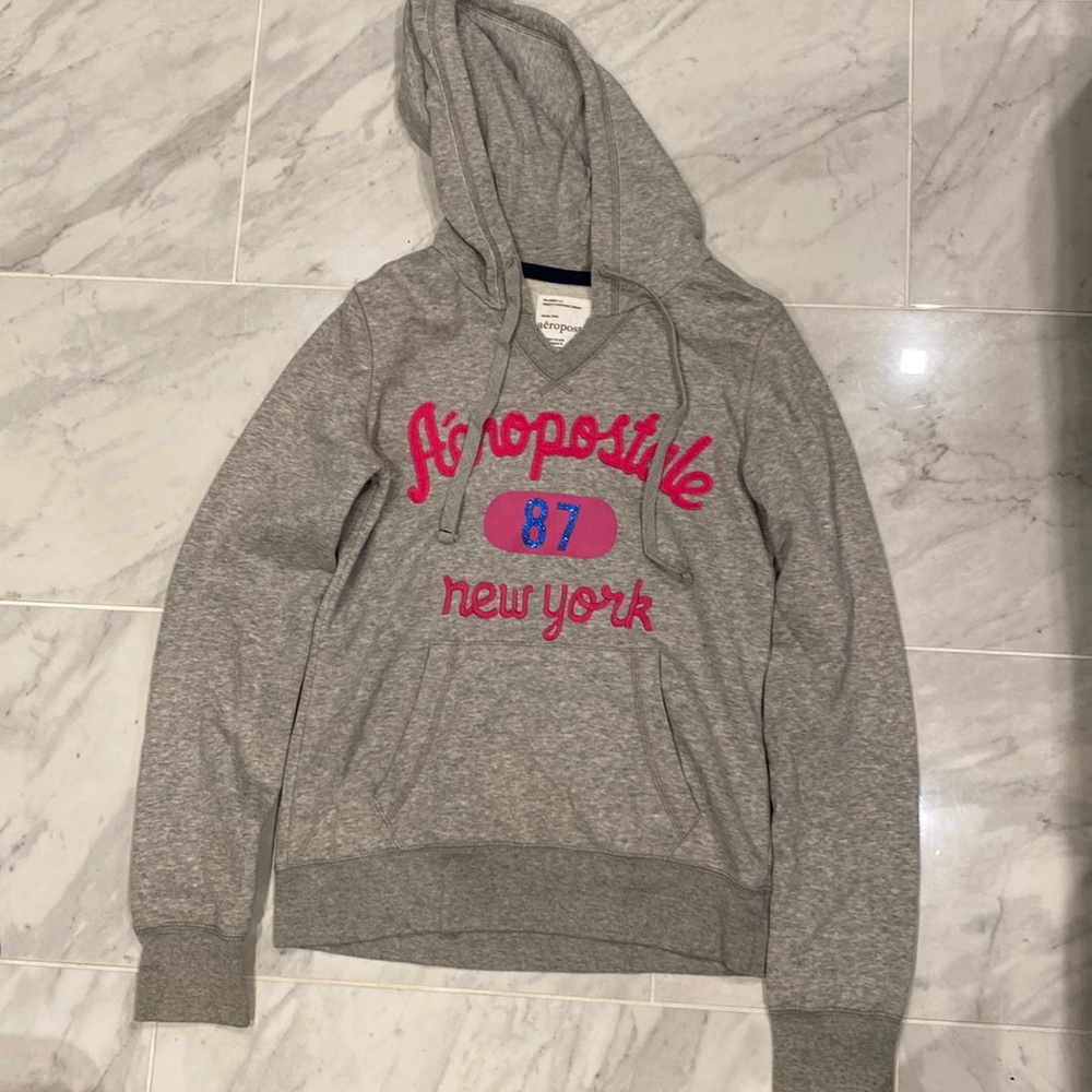 Aeropostale gray sweatshirt